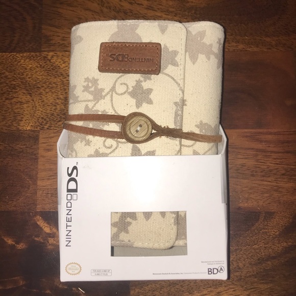 Nintendo Other - 🎉 5/$25 Nintendo DS case